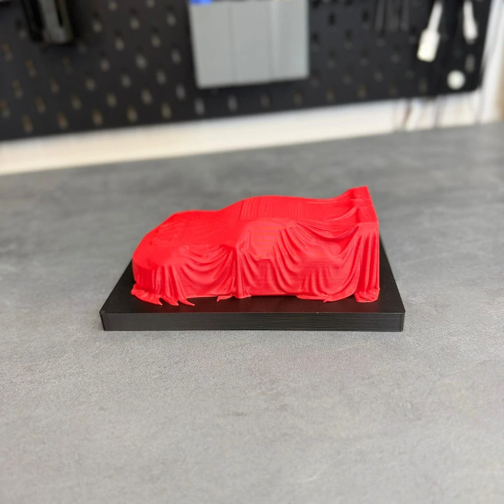 AutoStage – výstavní základna pro model auta