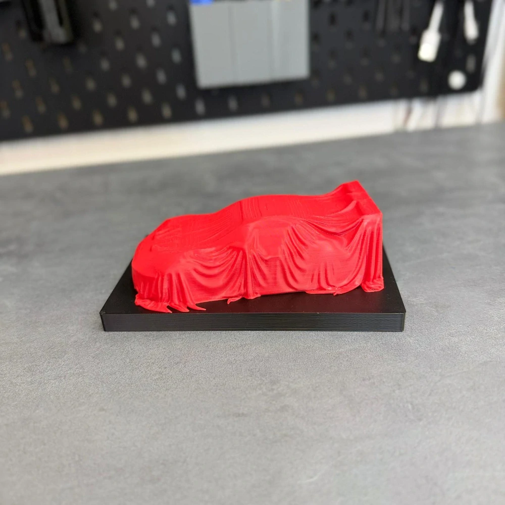 AutoStage – výstavní základna pro model auta